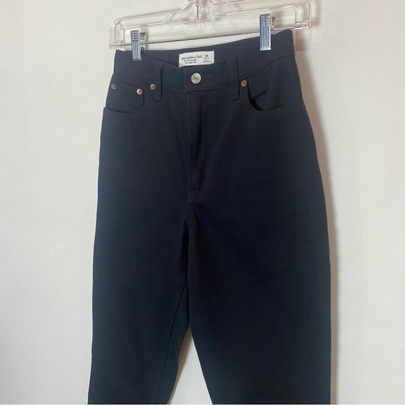 Abercrombie & Fitch Curve Love Ultra High Rise 90s Straight Jean Size 25 - Picture 4 of 6